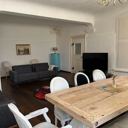 Schloss Huerbel Rosengarten - Daire Gutenzell-Hürbel