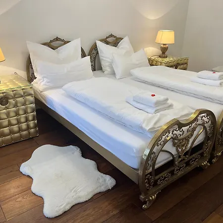 Schloss Huerbel Rosengarten - Daire *