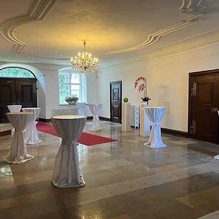 Schloss Huerbel Rosengarten - Gutenzell-Hürbel