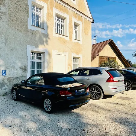 Schloss Huerbel Rosengarten - Daire