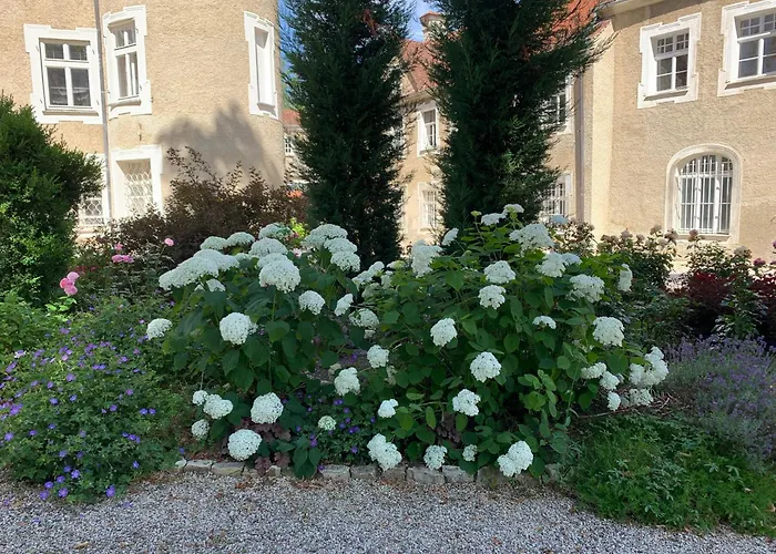 Schloss Huerbel Rosengarten - * Gutenzell-Hürbel